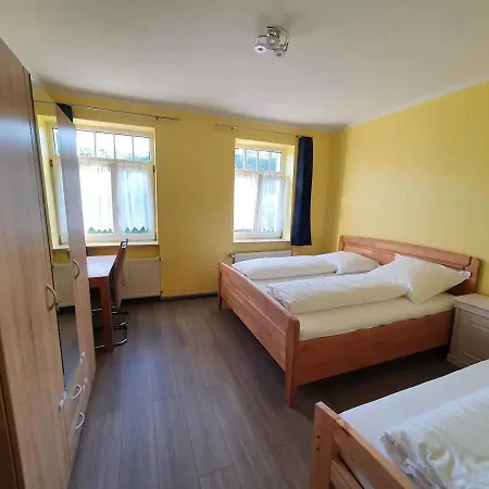 Schoene Wohnung In Эйзенах Экстерьер фото